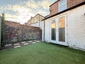 Photo 16- click for photo gallery